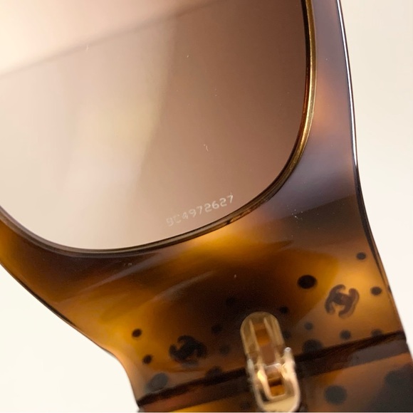 Chanel y2k crystal logo sunglasses - Picture 8 of 16